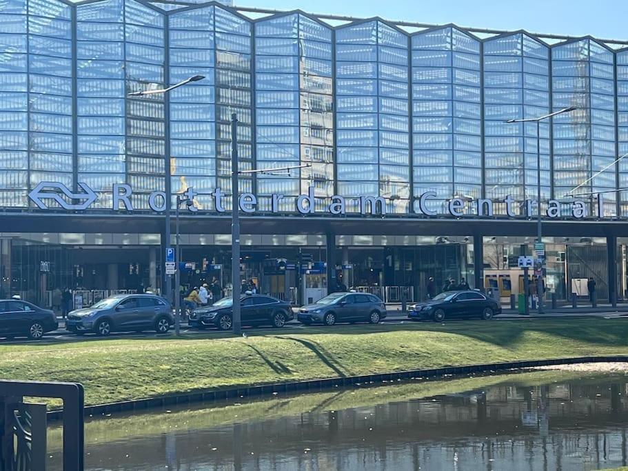 Rotterdam Inn Bagian luar foto
