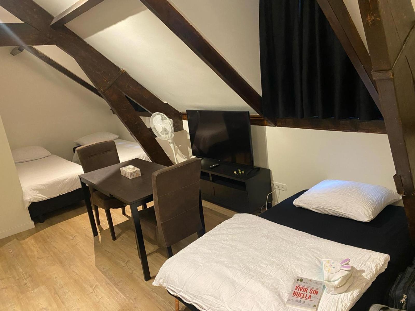 Rotterdam Inn Bagian luar foto