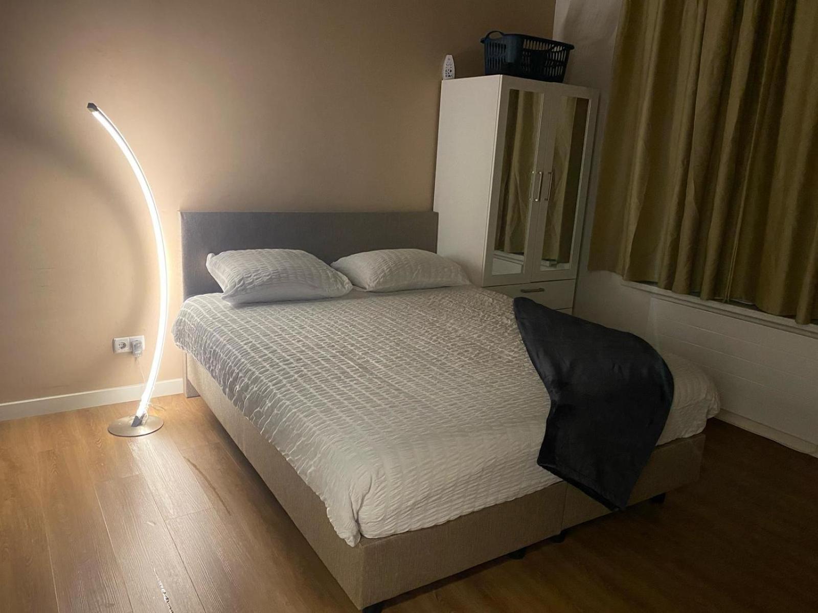 Rotterdam Inn Bagian luar foto
