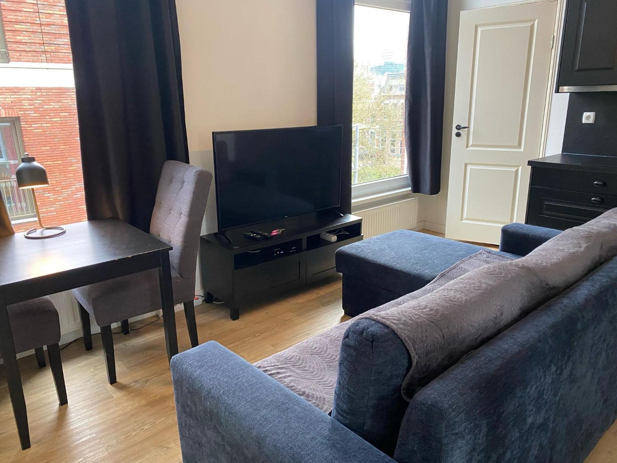 Rotterdam Inn Bagian luar foto