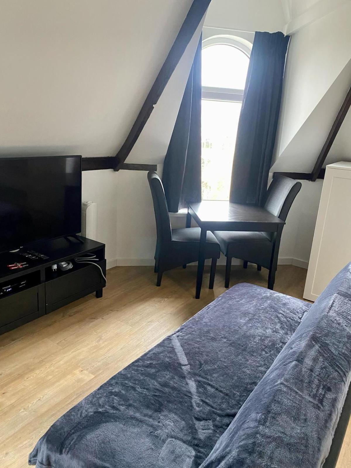 Rotterdam Inn Bagian luar foto